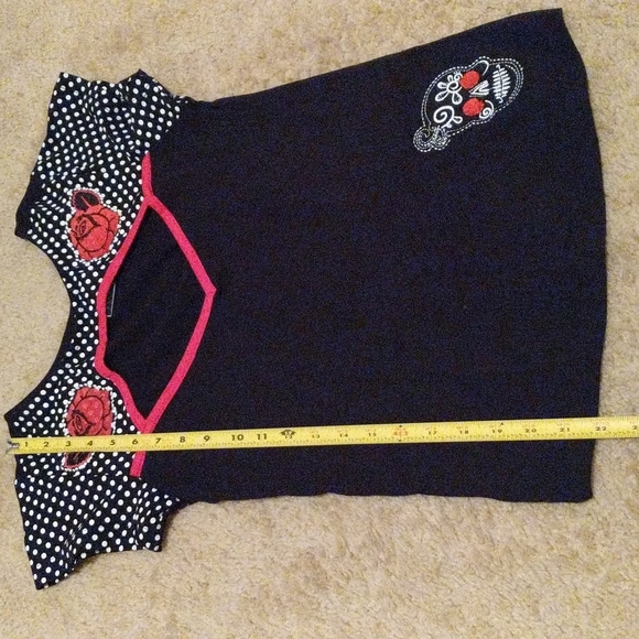 Too Fast Peekaboo Sugar Skull Top - Picture 7 of 7